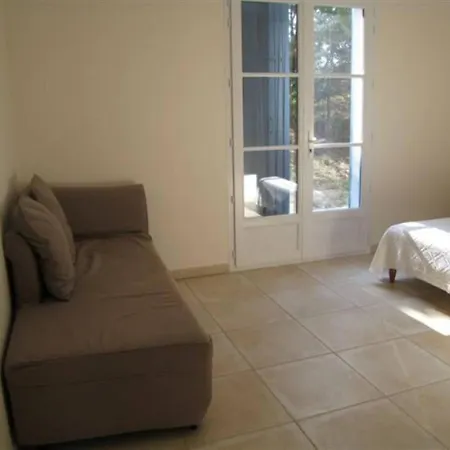 Maison 8 Personnes Proche - Sgo000-333 *