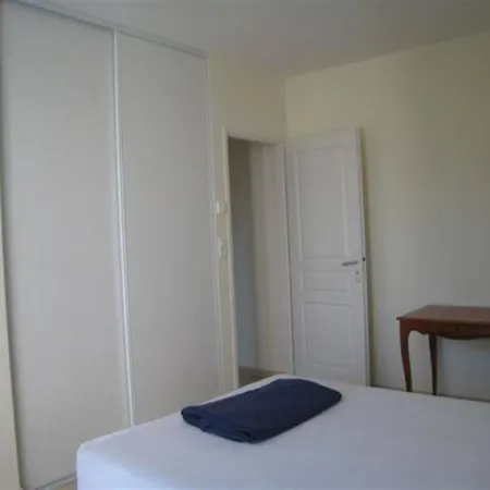 Maison 8 Personnes Proche - Sgo000-333 *