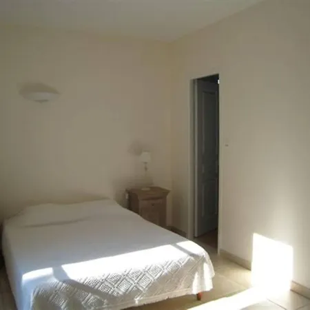 Maison 8 Personnes Proche - Sgo000-333